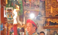 Mother Goddess worship practiced in Hanoi’s temple