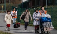 Russia, Ukraine continue to evacuate civilians 