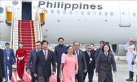 Philippine President begins a State visit to Vietnam