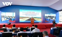 PM attends road sections’ inauguration, inspects drought combat in Ninh Thuan 