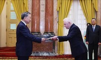 Party leader and President receives foreign ambassadors presenting credentials