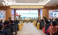 PM dialogues with Vietnamese farmers about aspiration for wealth