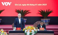 Party leader urges Gia Lai to develop its economy based on high-tech agriculture