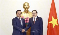 National Assembly Chairman receives First Vice President of Cambodian Senate