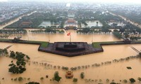 Floods leave 22 dead or missing, inundate 120,000 houses in central Vietnam 