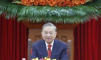 General Secretary To Lam talks on the phone with China’s top leader Xi Jinping 