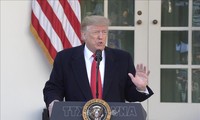 Трамп решил отложить введение новых пошлин на китайские товары