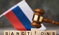 Япония вводит новые санкции против России