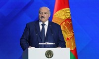 Александр Лукашенко получил подавляющее большинство голосов избирателей на президентских выборах Беларуси 