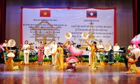 Art exchange between Ministries of Public Security of Vietnam and Laos