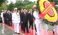 Leaders pay tribute to war martyrs