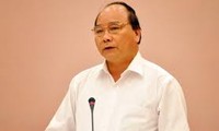 Deputy Prime Minister Nguyen Xuan Phuc visits Laos 