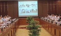 Politburo works with Quang Ninh Provincial Party'sCommittee