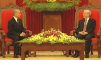 Cambodian King concludes state visit to Vietnam