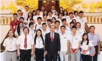 Every overseas Vietnamese is an ambassador