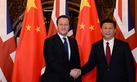 Chinese President Xi meets with David Cameron