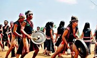 Echoes of Central Highlands gongs welcome new spring 