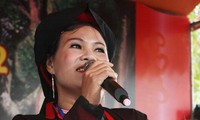 “Non ba tam” club preserves folk melodies 