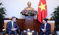 Vietnam promises favorable conditions for French investors