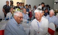 Vietnamese, US veteran pilots gather in Hanoi