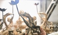 The craft of casting bronze in Yen Xa commune 