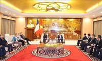 Hanoi, France strengthen cooperation in infrastructure construction