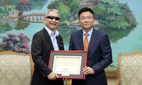 VNF như tăng cường, mở rộng hợp tác với các địa phương, trường học của Việt Nam