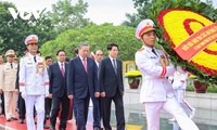 Lãnh đạo Đảng, Nhà nước vào Lăng viếng Chủ tịch Hồ Chí Minh