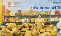 Liên hoan Ẩm thực và Du lịch làng nghề, phố nghề thu hút hơn 30.000 lượt khách