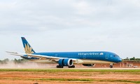 Chuyến bay đầu tiên của Boeing 787 Dreamliner hạ cánh xuống sân bay Long Thành