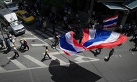 Thai protesters launch "final fight" against the government 