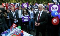 Large-scale protest against separation of Scotland from the UK