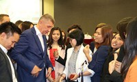 Czech Republic considers Vietnamese integral part in the society