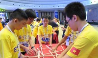 Vietnamese students excel at World Mathematics Olympiad