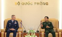 Vietnam, US strengthen defense ties