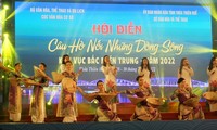 Chanting festival promotes central region’s folk music 