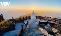 Fansipan among five top destinations for mountain trekking at year-end