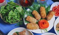 Business Insider suggests best street food spots in Hanoi that Michelin Guide overlooked