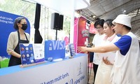 Vietnam transitions to a cashless society