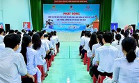 Student contest on maritime law launched in Quang Ngai province