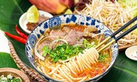 Vietnamese dishes listed among world's top 97 noodle soups 