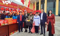 Charity market brings warmth ahead of Tet in Quang Ninh