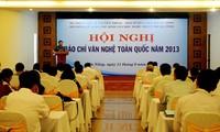 Hội nghị Báo chí văn nghệ toàn quốc năm 2013 