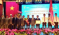 Phó Thủ tướng Vũ Đức Đam dự lễ kỷ niệm 60 năm thành lập trường Đại học  Công nghiệp TPHCM 