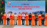 Triển lãm “320 năm Sài Gòn- Thành phố Hồ Chí Minh khát vọng vươn cao“