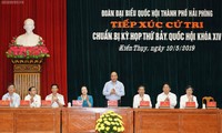 Thủ tướng Nguyễn Xuân Phúc tiếp xúc cử tri Hải Phòng