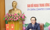 Trưởng ban Đối ngoại Trung ương hội đàm trực tuyến với Phó Chủ tịch,Trưởng ban Quốc tế Trung ương Đảng Cộng sản Nhật Bản