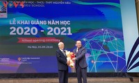 Gần 23 triệu học sinh trên cả nước khai giảng năm học mới 2020-2021