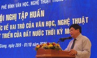 Nâng cao nhận thức vai trò của văn học, nghệ thuật trong sự phát triển của đất nước thời kỳ mới