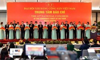 Khai trương  trung tâm báo chí phục vụ Đại hội lần thứ XIII của Đảng 